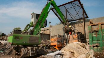SENNEBOGEN 821 E material handler for timber, scrap and recycling