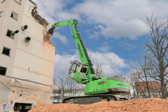 building demolition_45 t demolition machine_SENNEBOGEN 830 demolition excavator