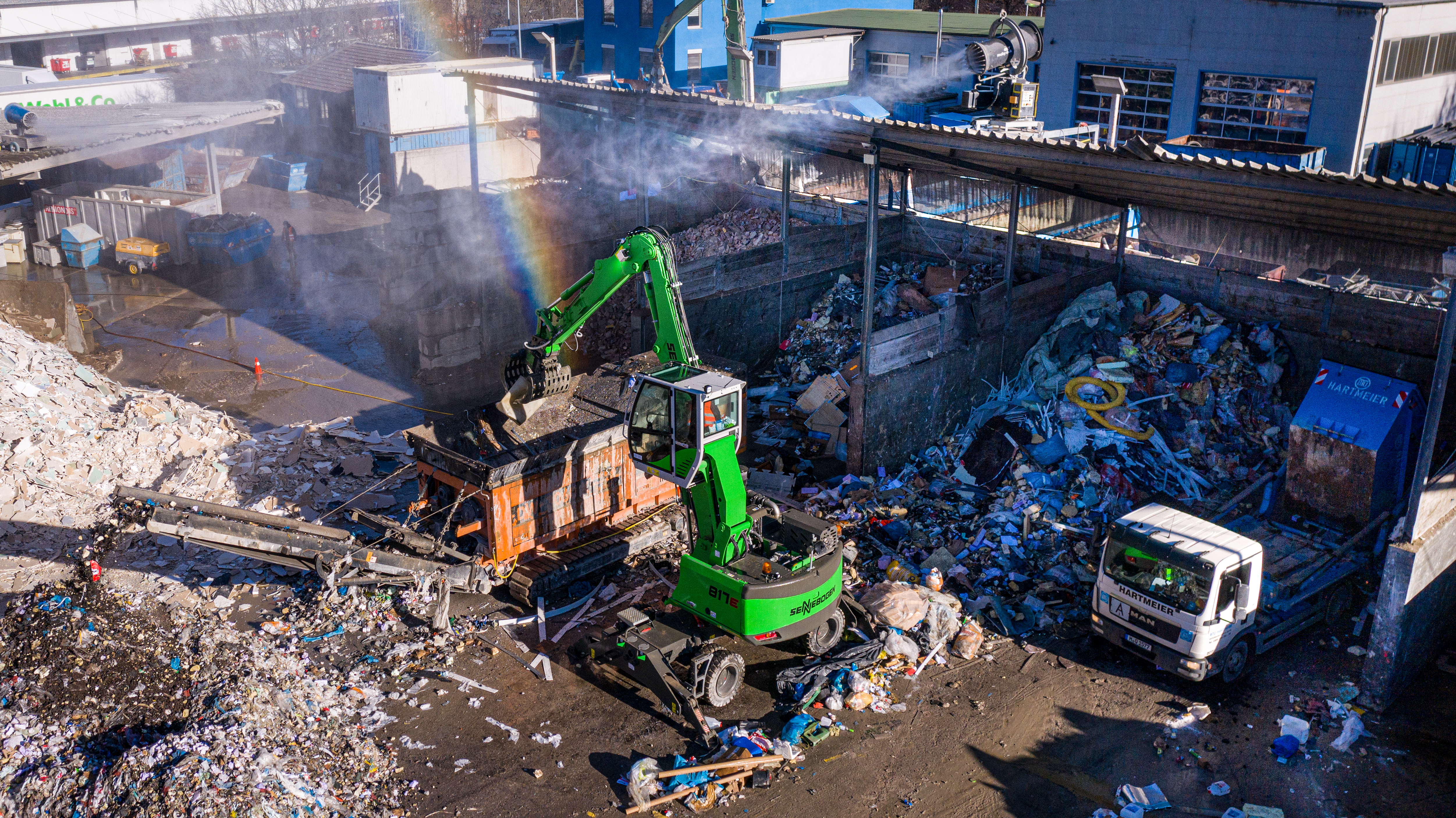SENNEBOGEN 817 E-Series in recycling use at BTU Hartmeier