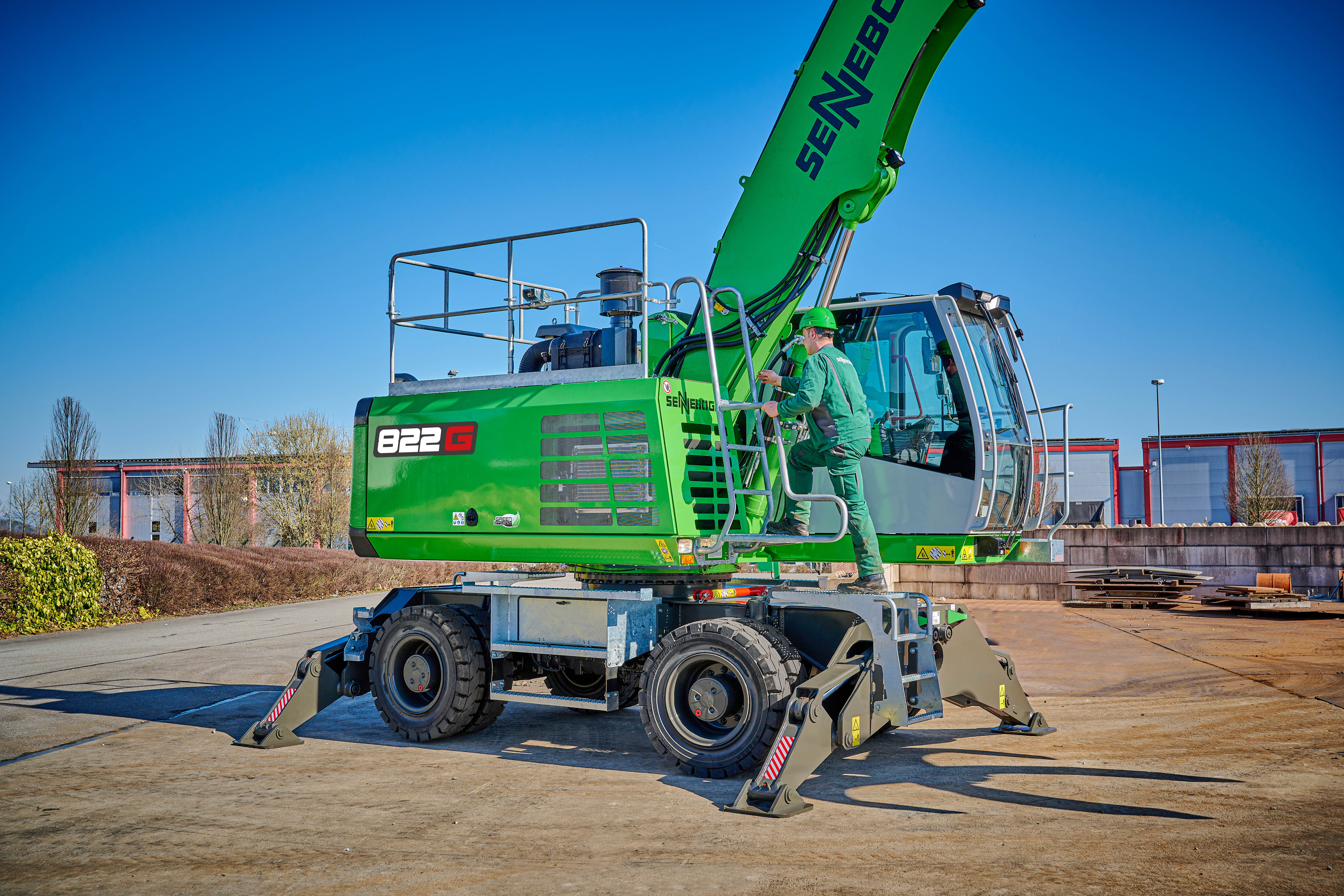 The new 22 t G series recycling material handler | SENNEBOGEN