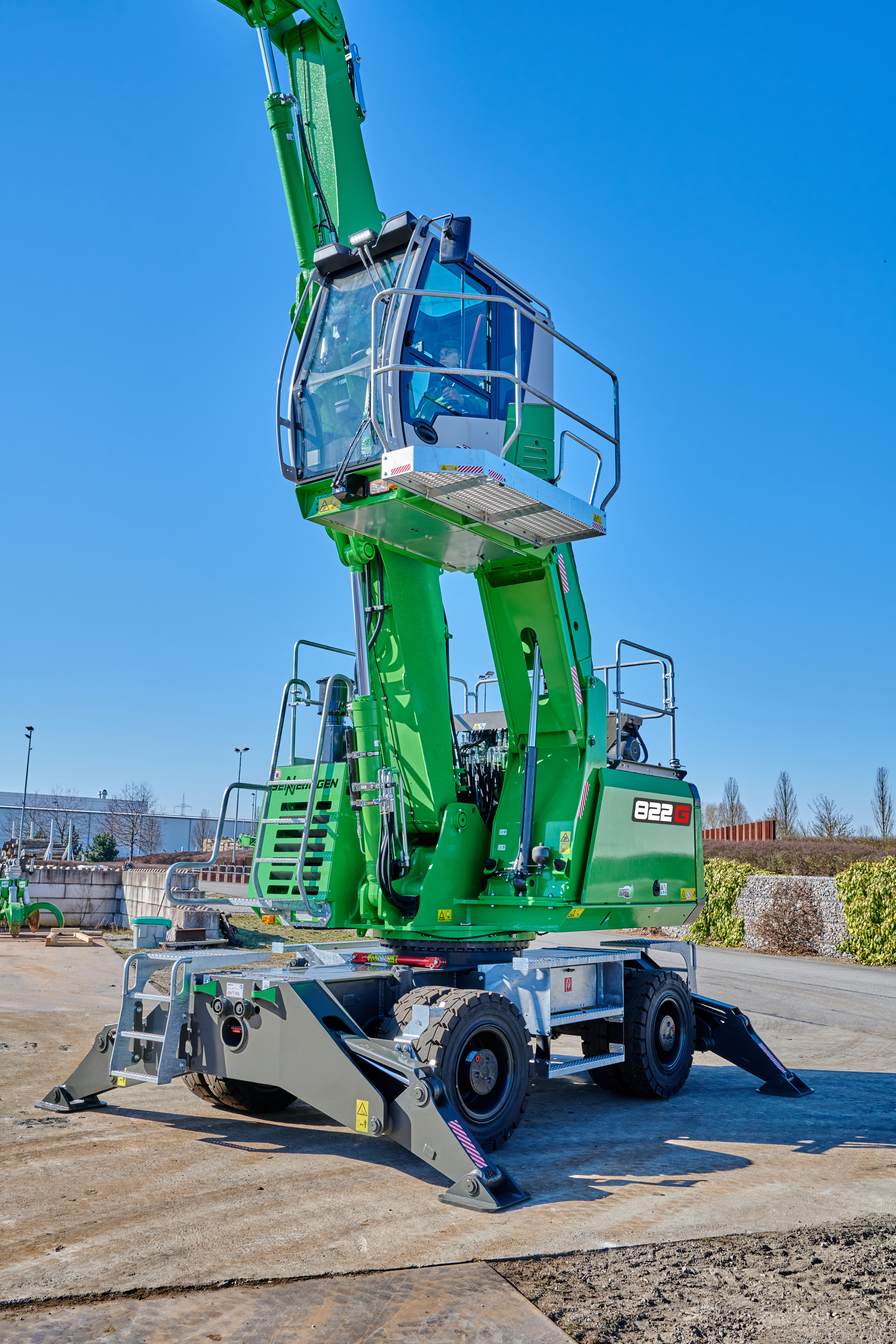 The new 22 t G series recycling material handler | SENNEBOGEN