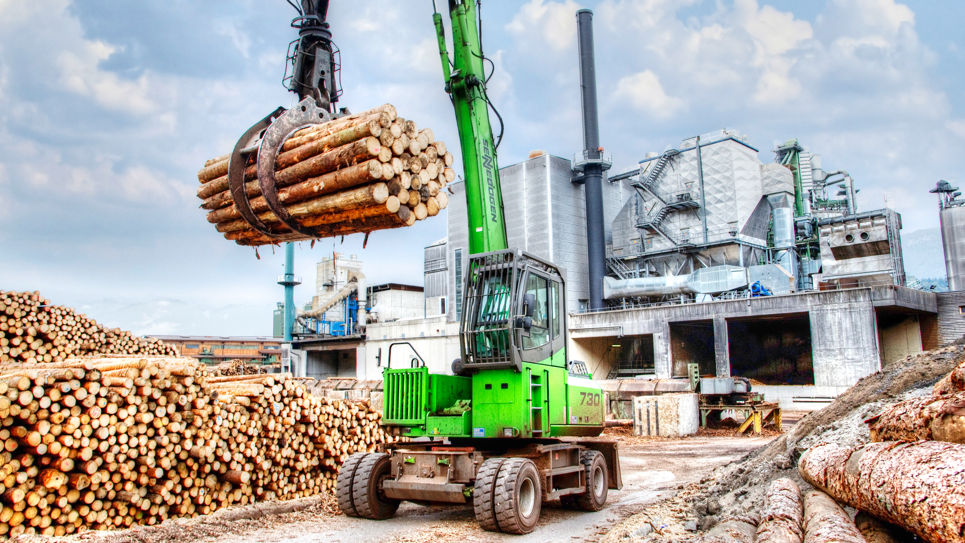 Отрасль деревообработки. Лесопромышленный трактор ТМСЗ-17. Лесопромышленный комплекс Финляндии. Лесная промышленность. Лесная и деревообрабатывающая промышленность.