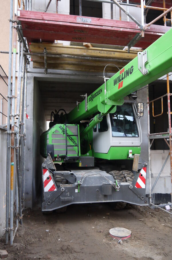SENNEBOGEN 613 M Mobil Mobilunterwagen Telekran Teleskopkran Hochbau