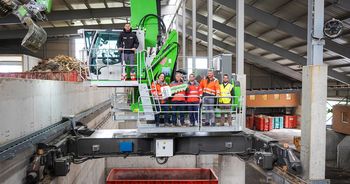 Übergabe des SENNEBOGEN 830 E Übergabe des SENNEBOGEN 830 E