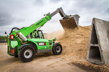 SENNEBOGEN Teleskoplader Telehandler 355 E Holzrecycling Niederhalterschaufel