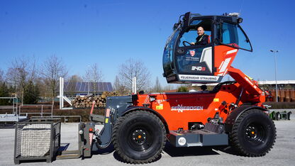 SENNEBOGEN Telehandler 340 G