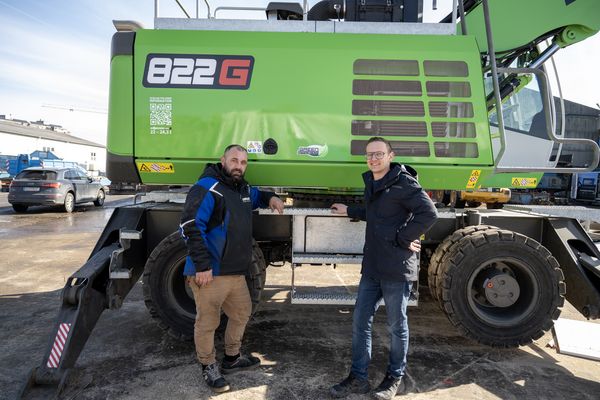 SENNEBOGEN 822 G, material handler for recycling contractor SENNEBOGEN 822 G, material handler for recycling contractor