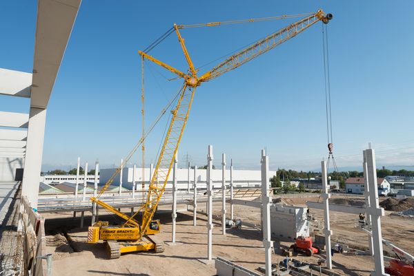 SENNEBOGEN 4400 & 5500 Raupenkran im Einsatz für Franz Bracht