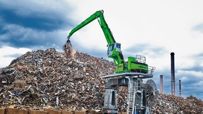 SENNEBOGEN material handler 840 E scrap handling electro SENNEBOGEN electric material handler 840 E scrap handling orange peel grab crawler portal pylon gantry