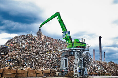 SENNEBOGEN electric material handler 840 E scrap handling orange peel grab crawler portal pylon gantry