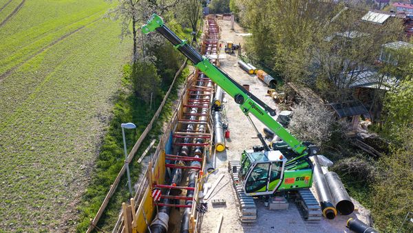 16 t Telekran im Rohrleitungsbau, Ausbau des Fernwärmenetzes, SENNEBOGEN 613 16 t Telekran im Rohrleitungsbau, Ausbau des Fernwärmenetzes, SENNEBOGEN 613