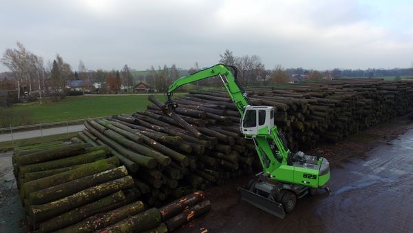 SENNEBOGEN material handler 825