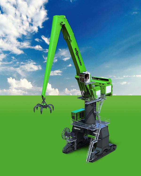 SENNEBOGEN 895 Mobile Material Handler