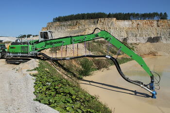 SENNEBOGEN 830 R Raupe Raupenunterwagen Raupenumschlagmaschine Mobilumschlagbagger Umschlagmaschine Umschlagbagger Gewinnungsindustrie