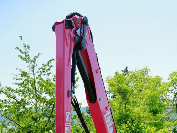 SENNEBOGEN 718 TELESKOPKRAN FORSTTELESKOPKRAN TELEKRAN Landschaftspflege Energieholzernte 