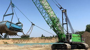 SENNEBOGEN 6140 HD rope excavator at gravel extraction in Ariège, France