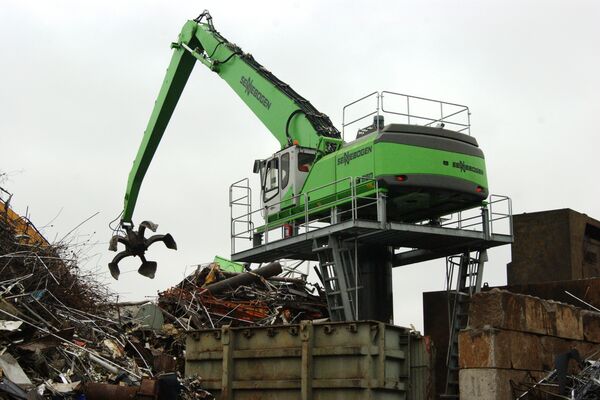 SENNEBOGEN 850 R Elektro Raupe Raupenunterwagen Umschlagmaschine Umschlagbagger Elektrobagger Elektromaschine Elektroumschlagmaschine Elektroumschlagbagger Recycling Schrottrecycling
