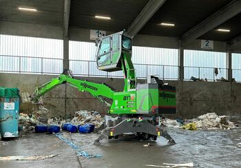 SENNEBOGEN 817 E recycling excavator with dual power management system