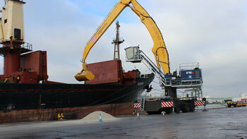 SENNEBOGEN 875 M Hafenumschlag Tilbury Port