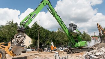 SENNEBOGEN Abbruchmaschine Abbruchbagger 830 E Sortieren Verladen 