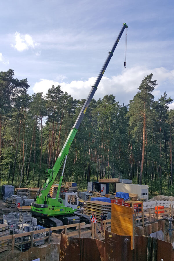 SENNEBOGEN 643 Raupe Raupenunterwagen Telekran Raupentelekran Teleskopkran Raupenteleskopkran Hochbau Hoch- und Tiefbau