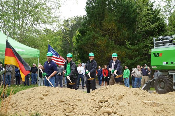 SENNEBOGEN_LLC_erweitert_Standort_USA
