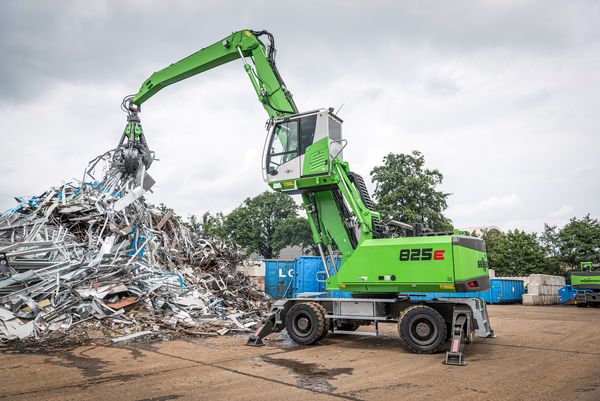 SENNEBOGEN 825, Umschlagbagger, Abfalllogistik, Wertstoffaufbereitung