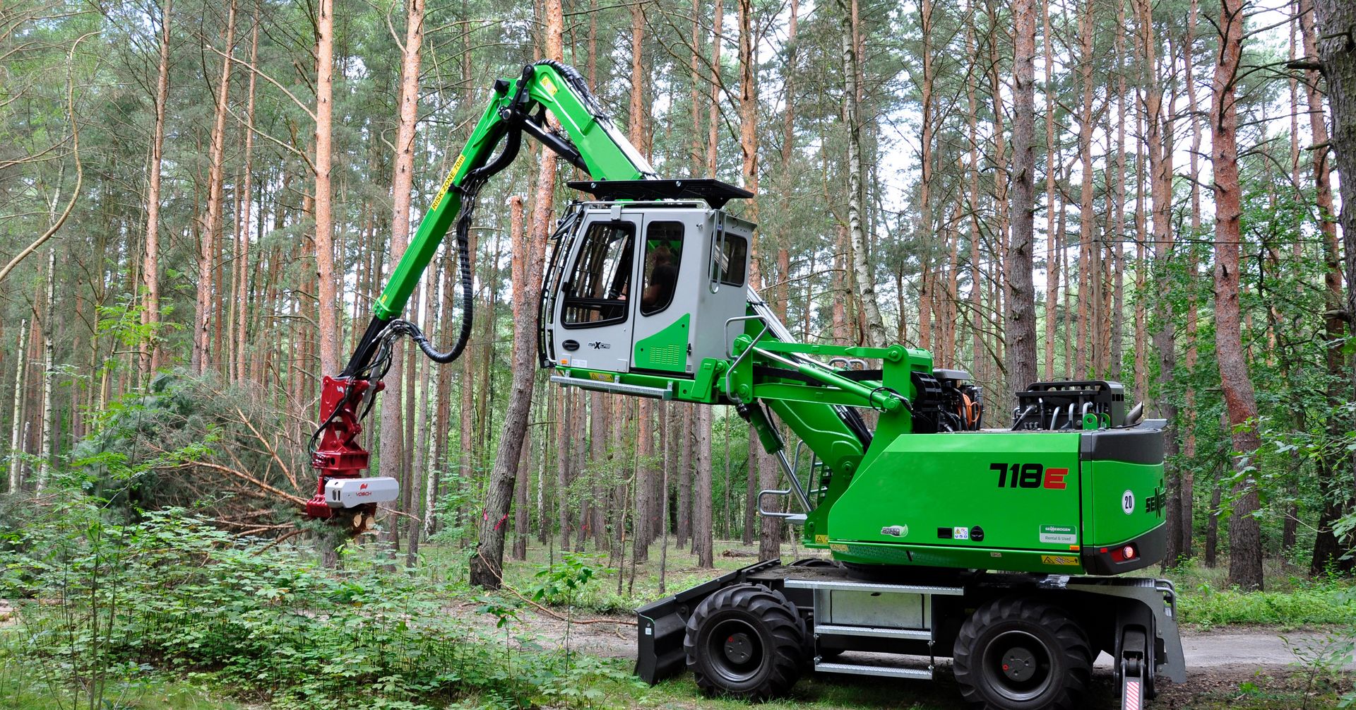 SENNEBOGEN presents timber harvesting solutions at Interforst in
