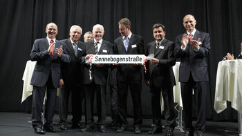 SENNEBOGEN is celebrating its new Plant 2