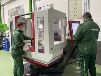 SENNEBOGEN: Modernisierung Lehrwerkstatt