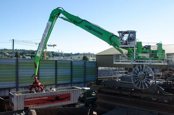 SENNEBOGEN 835 Elektro E-Serie Schienenunterwagen Elektroumschlagmaschine Elektroumschlagbagger Umschlagmaschine Umschlagbagger Schrottumschlag