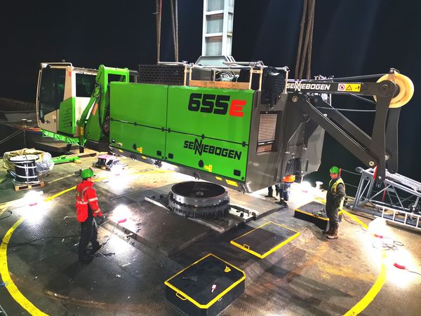 Wasserbau, 55 t Seilbagger, Ponton mit SENNEBOGEN 655, Flussbau, Spezialtiefbauarbeiten Wasserbau, 55 t Seilbagger, Ponton mit SENNEBOGEN 655, Flussbau, Spezialtiefbauarbeiten