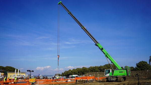 SENNEBOGEN 683_Raupentelekran_Pipelinebau_Hebearbeiten SENNEBOGEN 683_Raupentelekran_Pipelinebau_Hebearbeiten