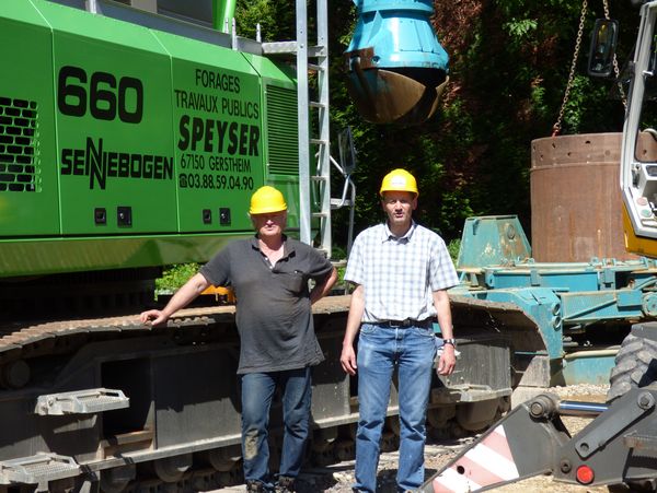 Special civil engineering with cable excavator and telecrane at Speyser