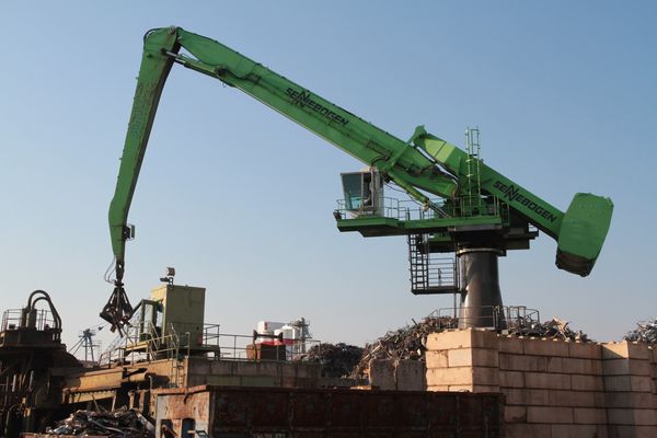 SENNEBOGEN Balance Umschlagmaschine 880 EQ