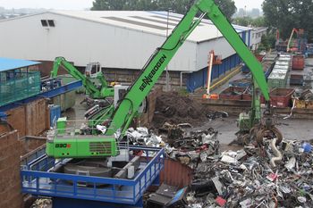 SENNEBOGEN 830 material handler, scrap handling