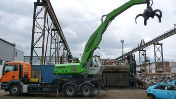 SENNEBOGEN 818 A - A different approach to Material Handling