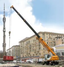 SENNEBOGEN kompakter und flexibler Telekran Teleskopkran 643 Hebearbeiten