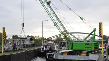 Seilbagger im Wasserbau: SENNEBOGEN 655 HD beim WSA Aschaffenburg