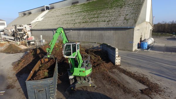 SENNEBOGEN material handler 817 E