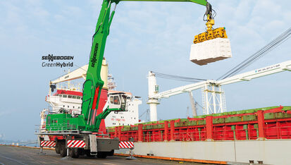 SENNEBOGEN 875 E Mobile Material handler for port handling General cargo