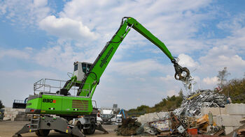 SENNEBOGEN Umschlagmaschine Umschlagbagger 830 E Recycling Schrottumschlag Schrottrecycling Mehrschalengreifer 