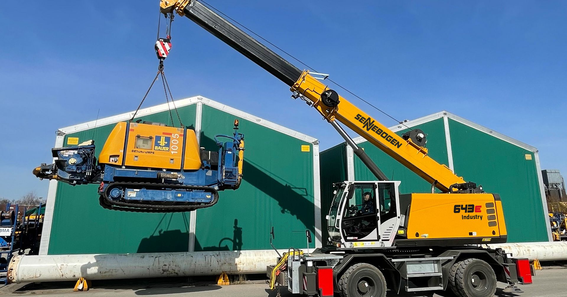 Pick and Carry crane: SENNEBOGEN 643 at Bauer Schrobenhausen