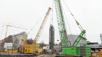 Spezialtiefbau mit Schlitzwandgreifer: SENNEBOGEN 6130 HD in Berlin