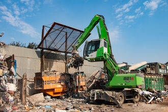 SENNEBOGEN 821 Waste Recycling