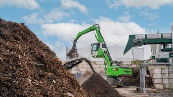 SENNEBOGEN 824 G-Mobilbagger-Recyclingmaschine