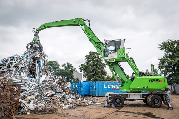 SENNEBOGEN 825, Umschlagbagger, Abfalllogistik, Wertstoffaufbereitung
