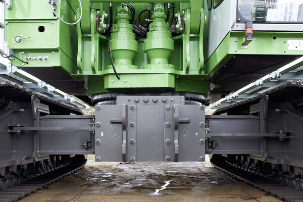 SENNEBOGEN 6130 HD Seilbagger Raupe Raupenunterwagen