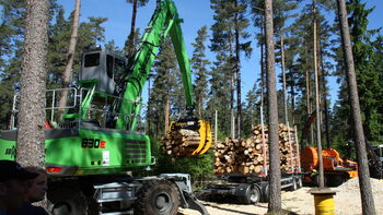 sennebogen auf der elmia wood in schweden