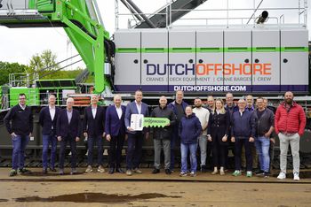 SENNEBOGEN 6220 HD 220-t-Seilbagger bei der Übergabe an Dutch Offshore für Offshore-Schwerlast und Dredging-Anwendungen